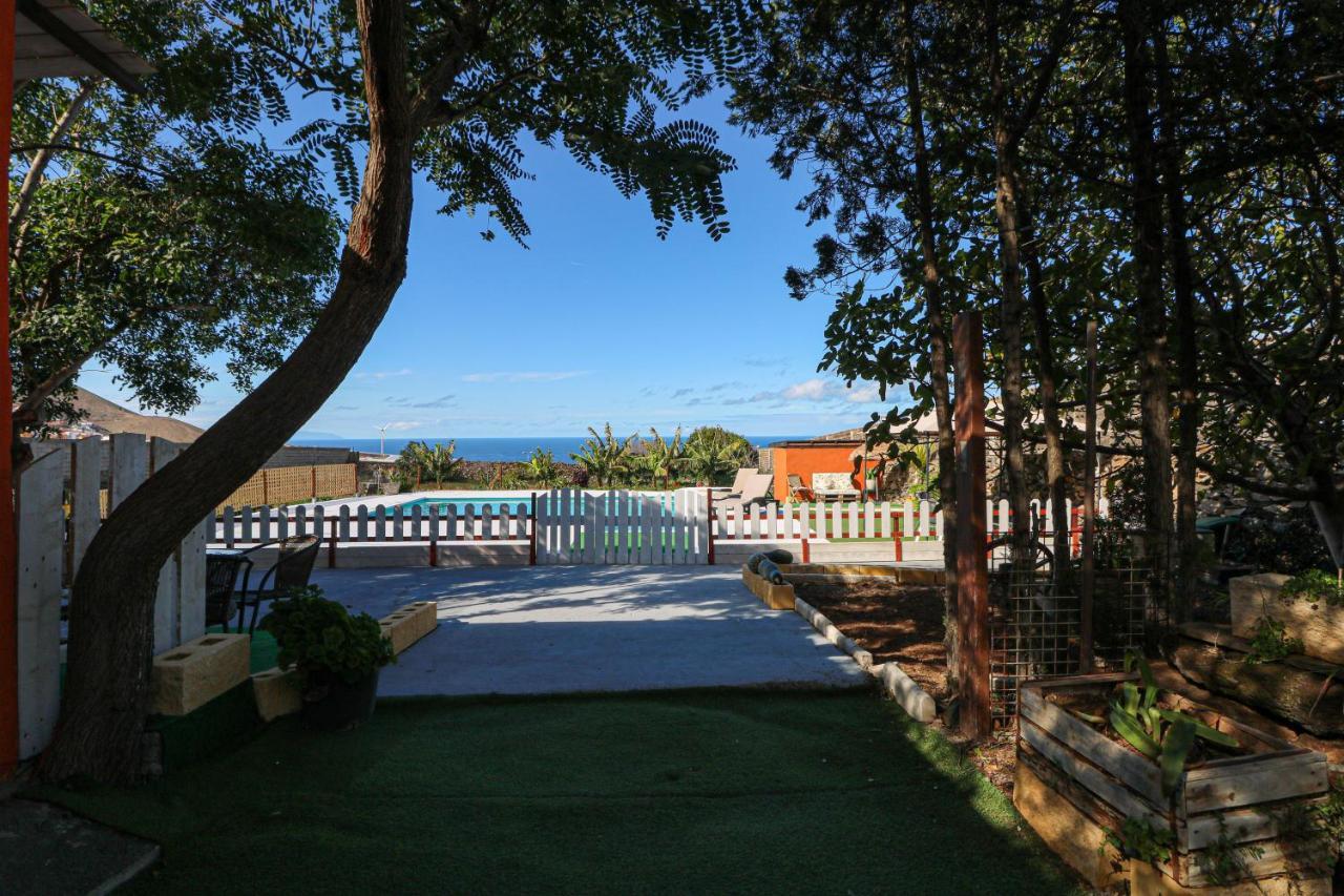 Apartment Cute With Views And Pool