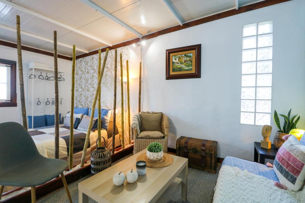 Apartment Cute With Views And Pool *