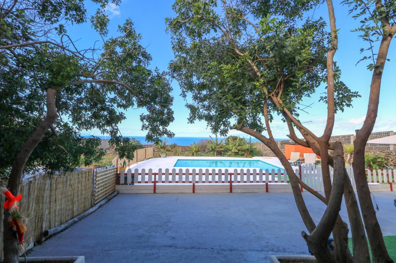 Cute With Views And Pool Apartment *